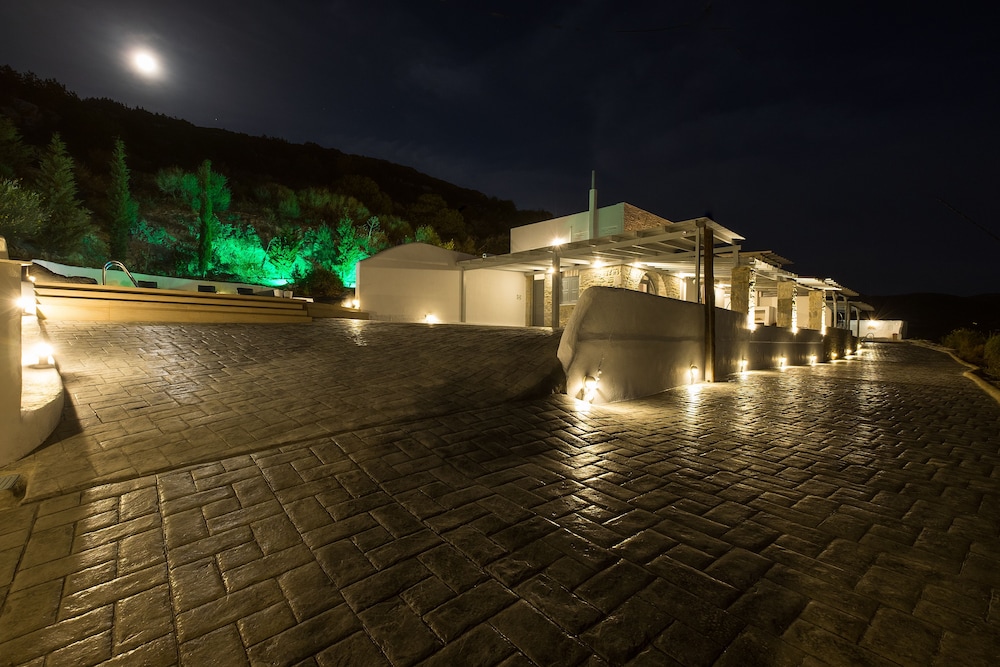 Paros Nereids Villas 38/50