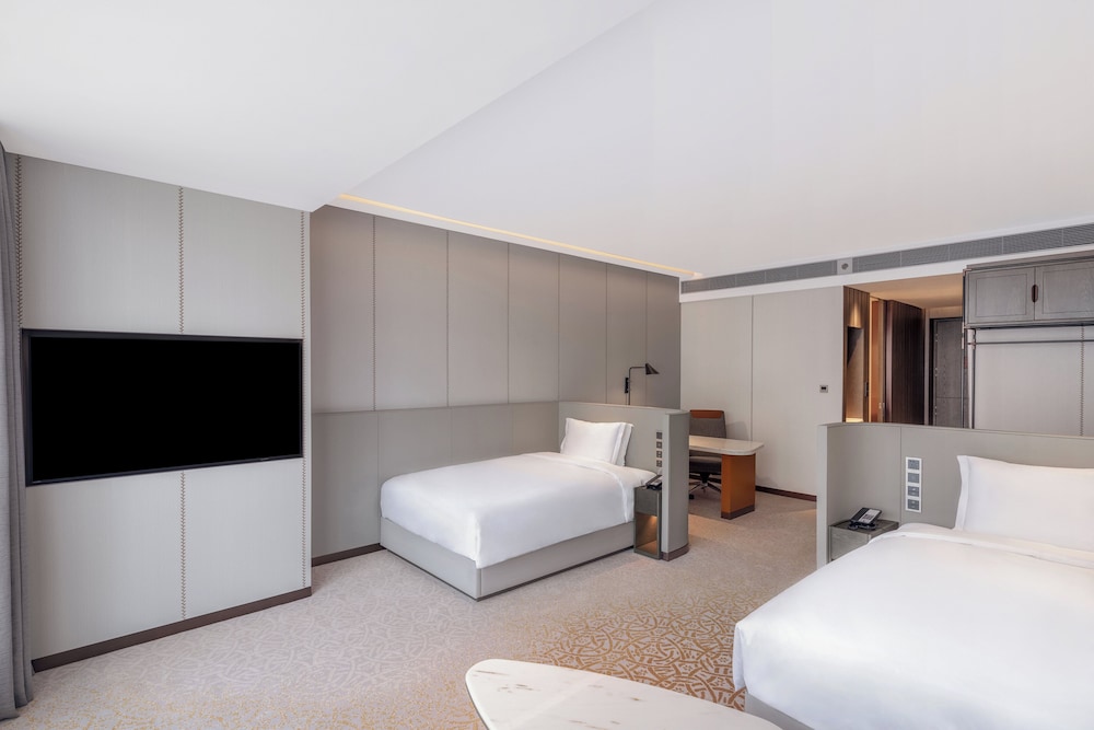 Standard, 2 Double Beds, Club Lounge Access