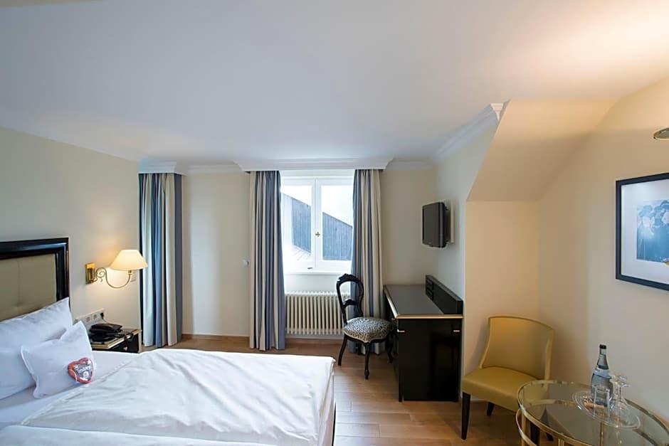 Treschers Schwarzwaldhotel 7/40