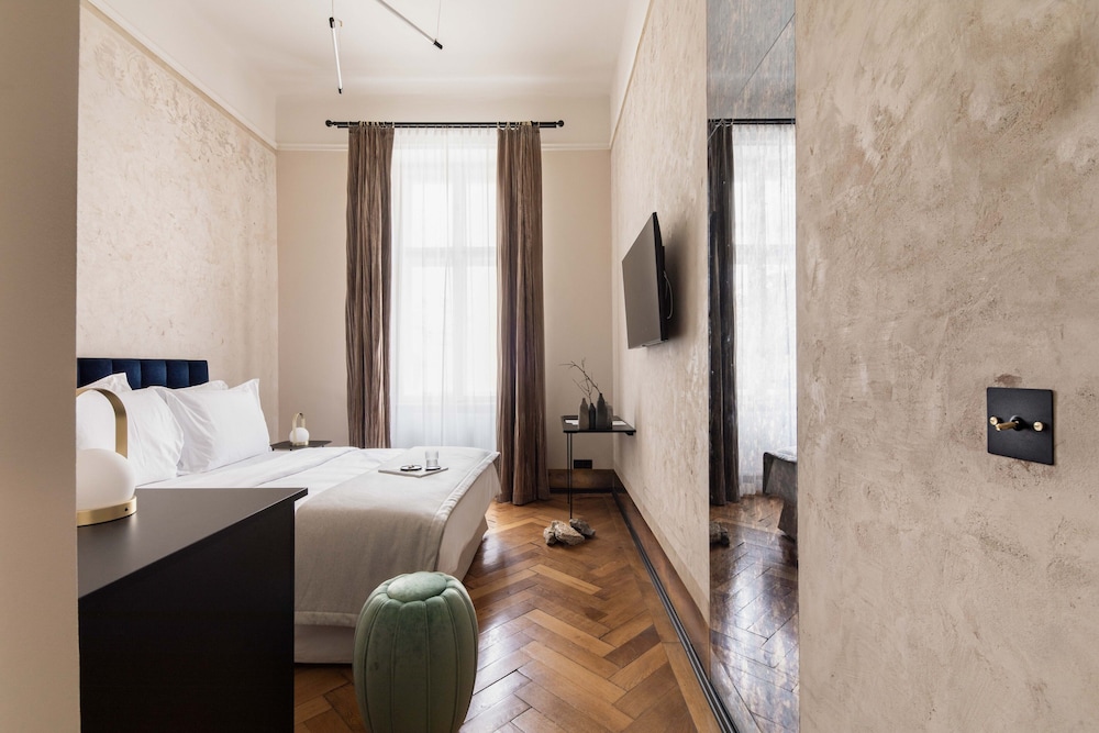 ECONOMY, DOUBLE BED