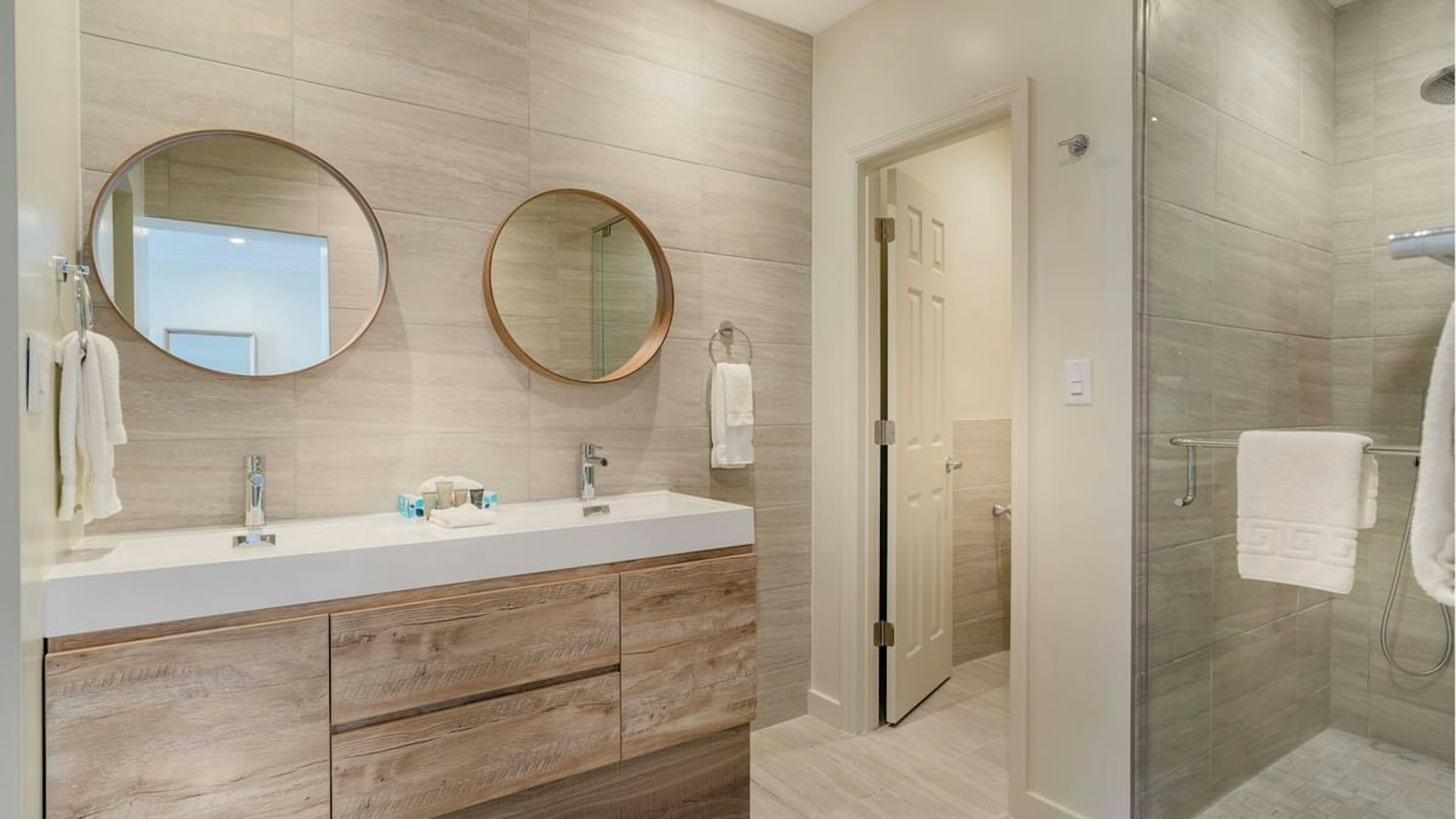 Sands Harbor Resort And Marina 56/61
