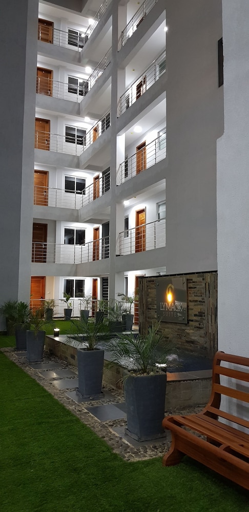 Lymack Suites 4/31