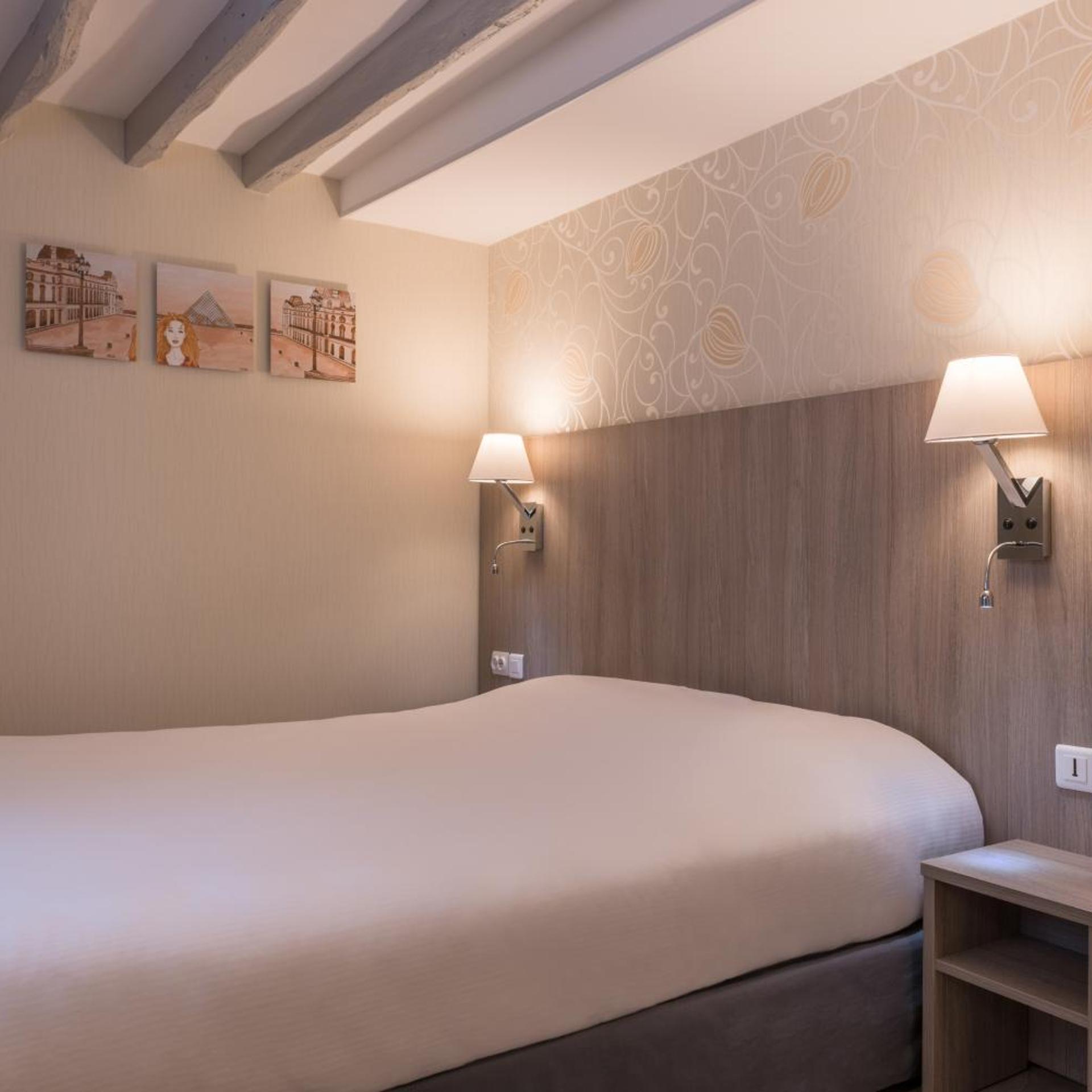 Louest Hotel 9/50