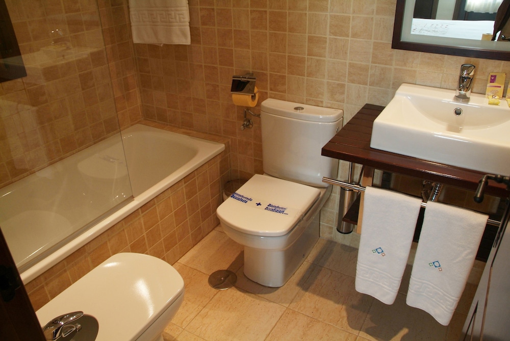 Apartamentos Ardales 65/67