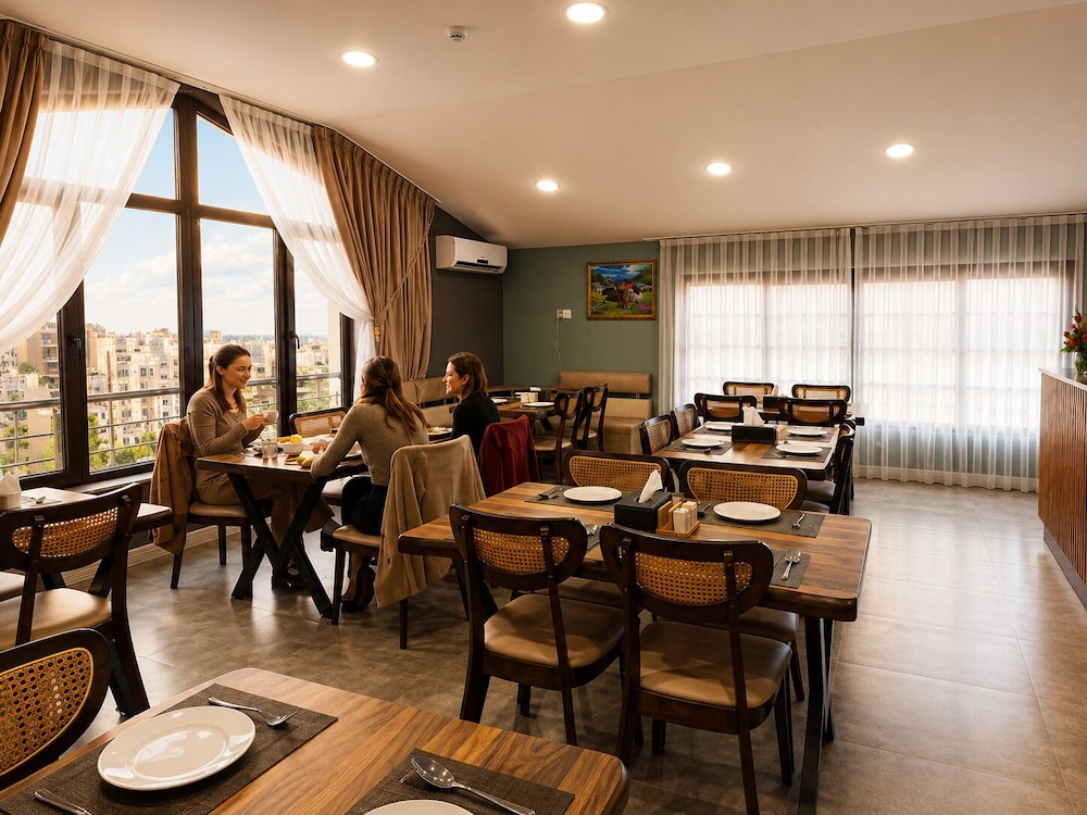 Sebail Inn Hotel 36/50