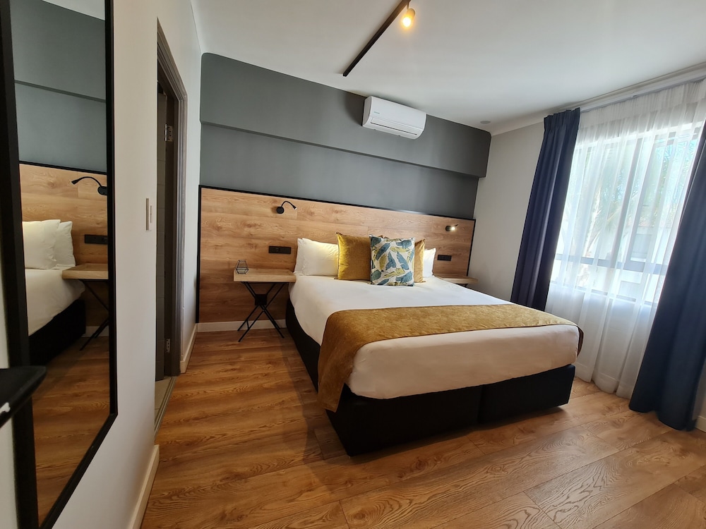 The Westford Hotel, Sandton(Formerly Pembury Plaza) 4/50