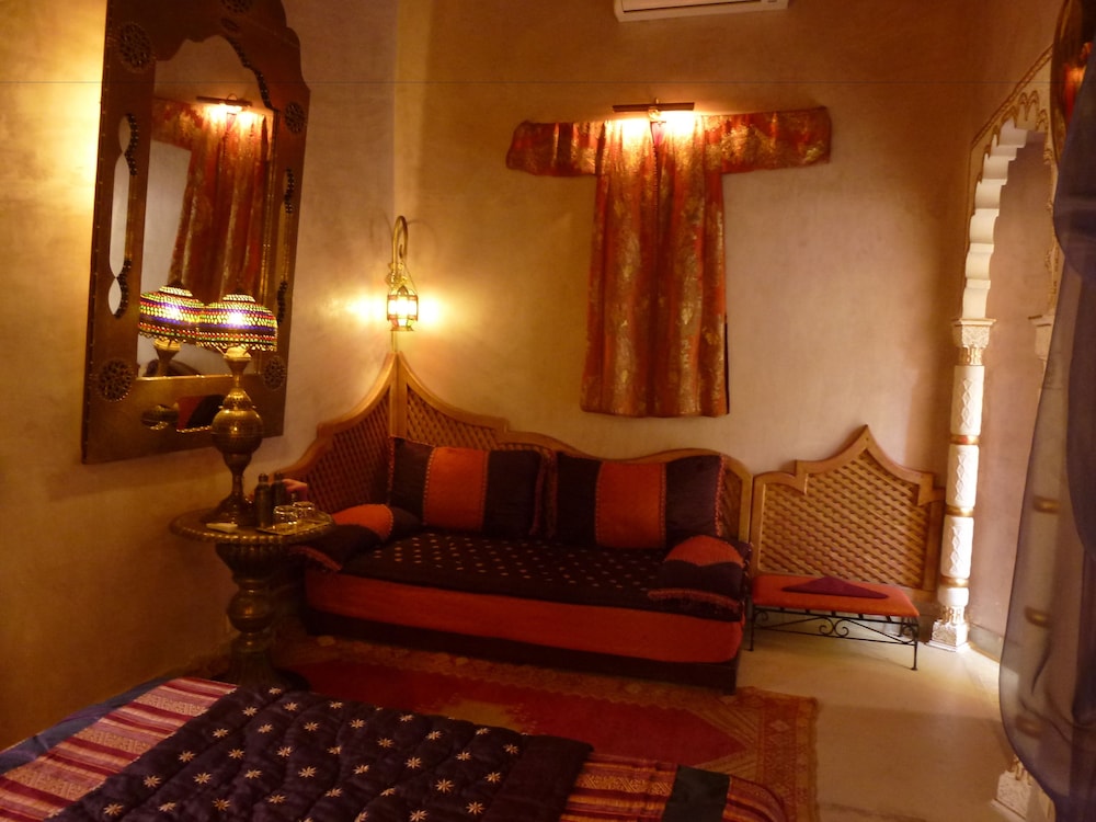 Riad Armelle 42/76