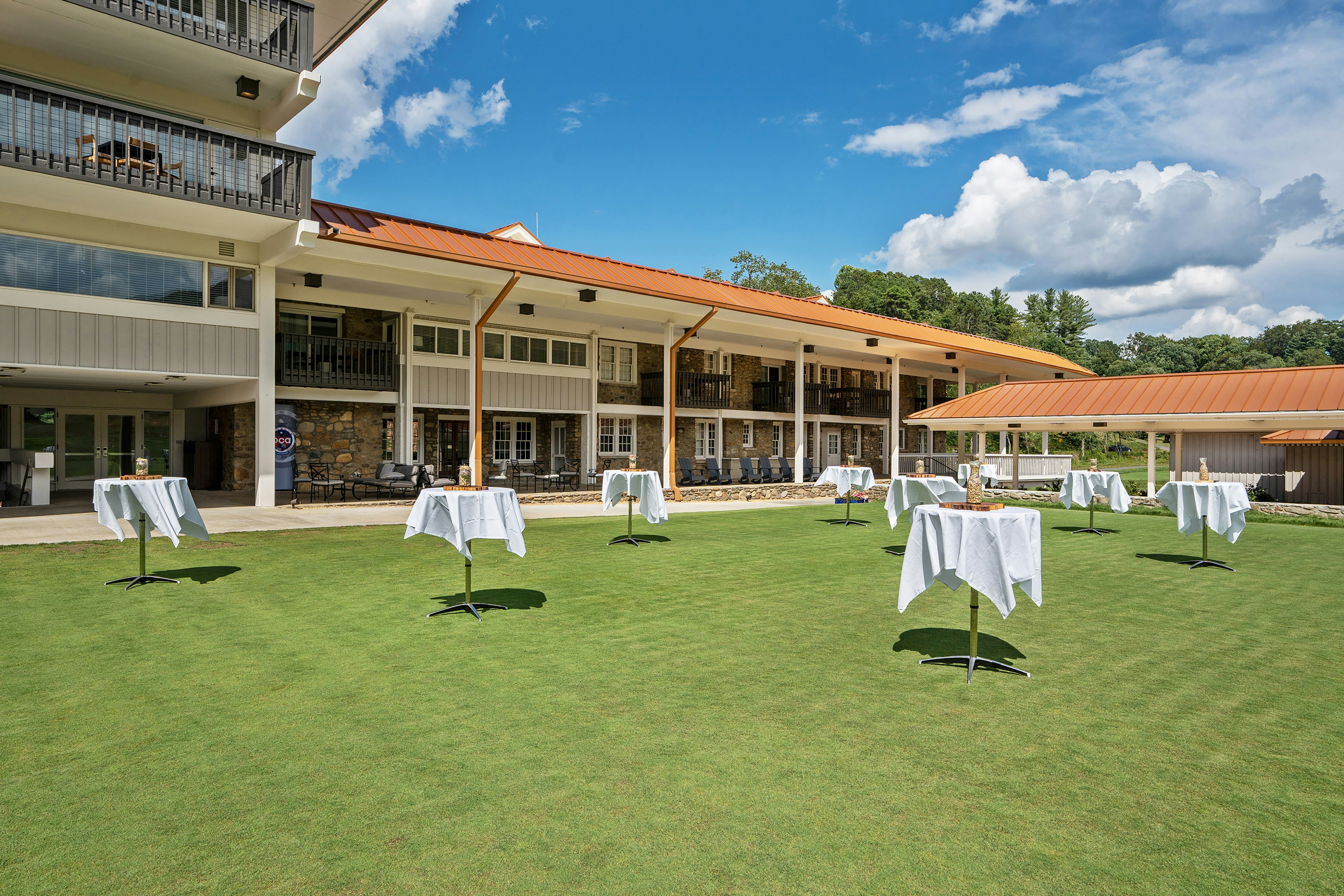Waynesville Inn and Golf Club, Tapestry Collection by Hilton 61/72