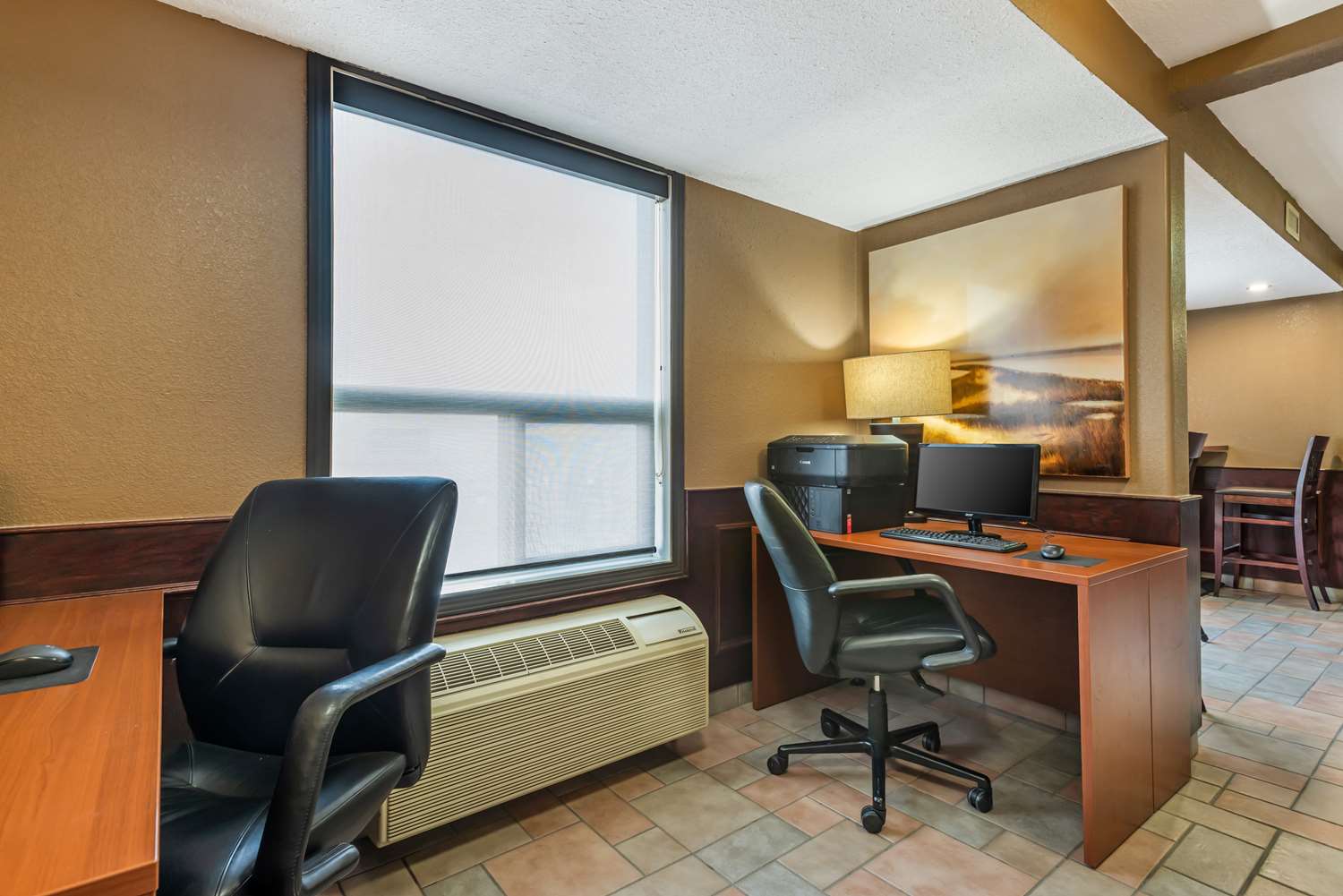 Best Western Strathmore Inn 21/25