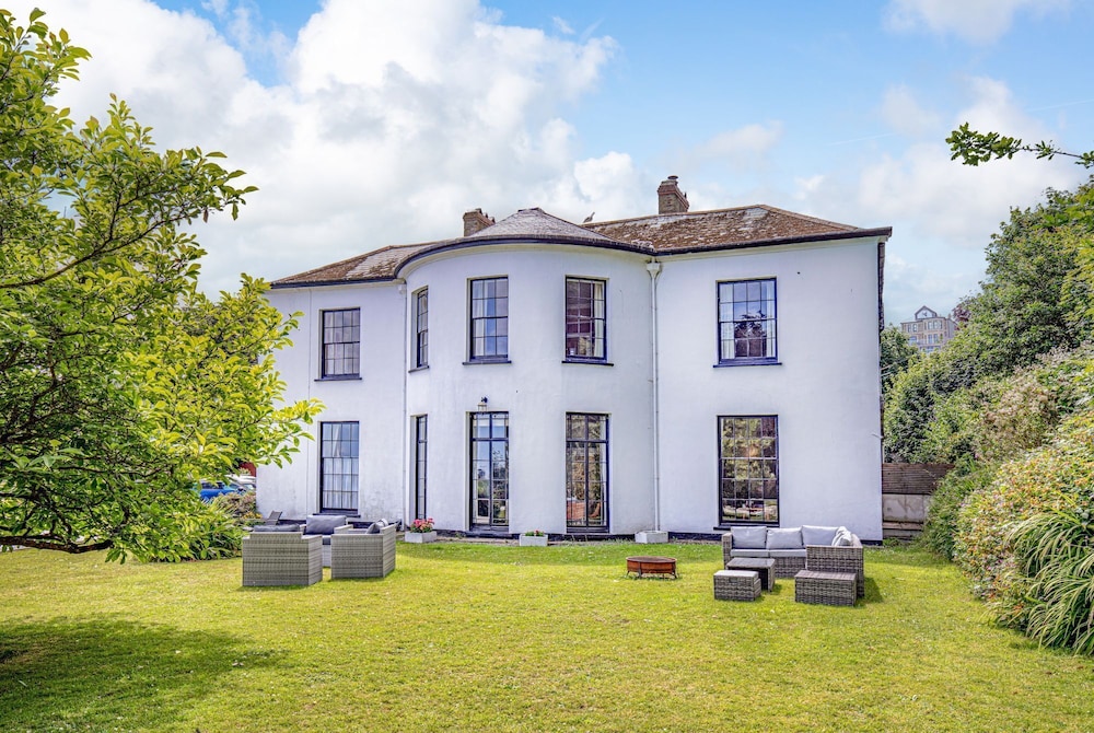 Laston House 43/50