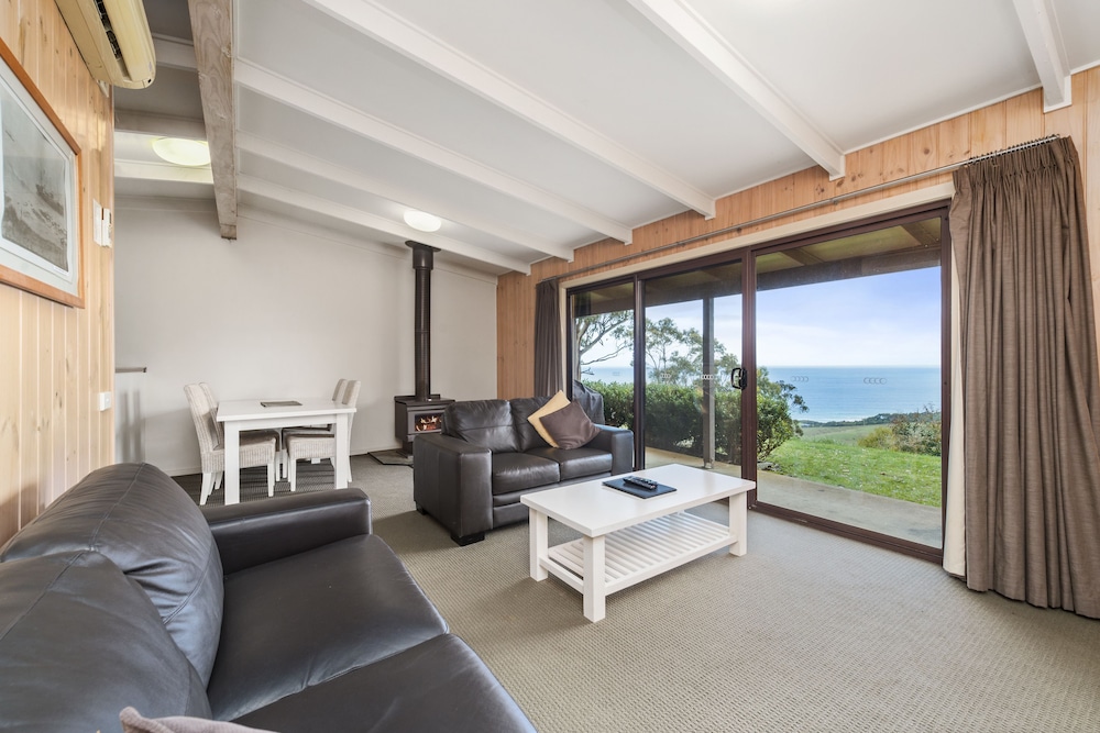 BEACON POINT OCEAN VIEW VILLAS 39/70