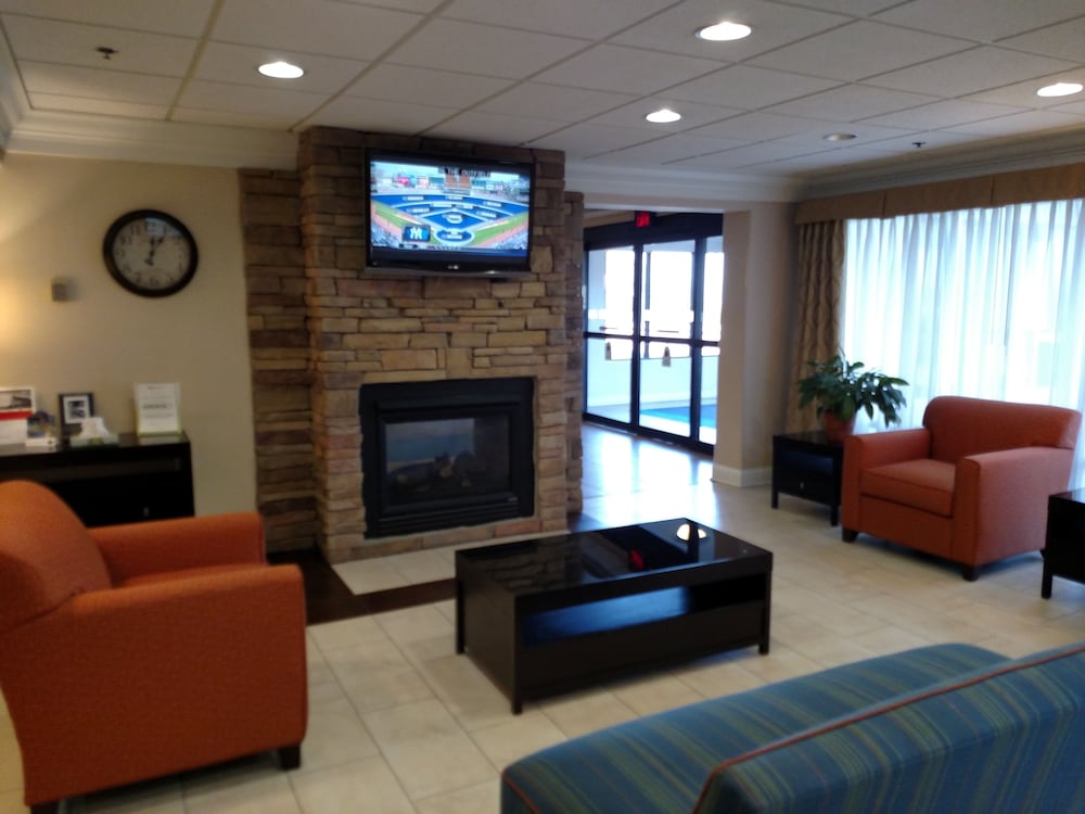 Holiday Inn Express Wilkes Barre East 42/57