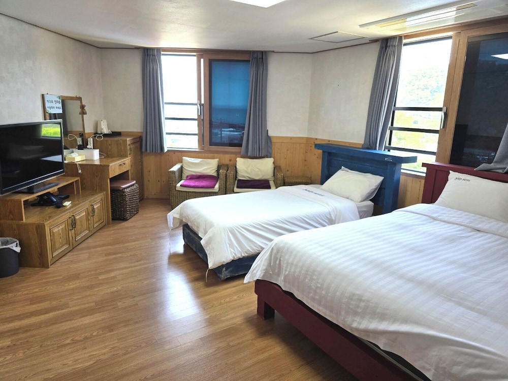 FAMILY, DOUBLE BED, 20 PYEONG