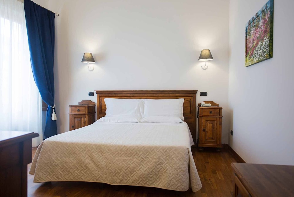 Hotel La Piazzetta 8/50