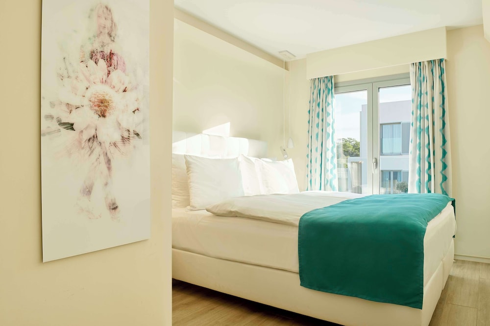 Resort, Suite, King Bed