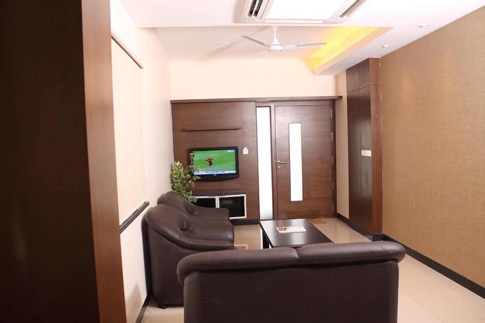 Horizon Heights Serviced Apartments 24/30