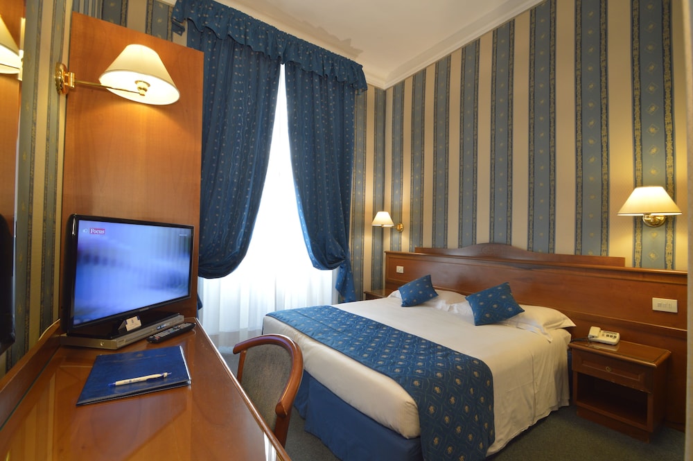 Hotel Montecarlo Roma 16/48