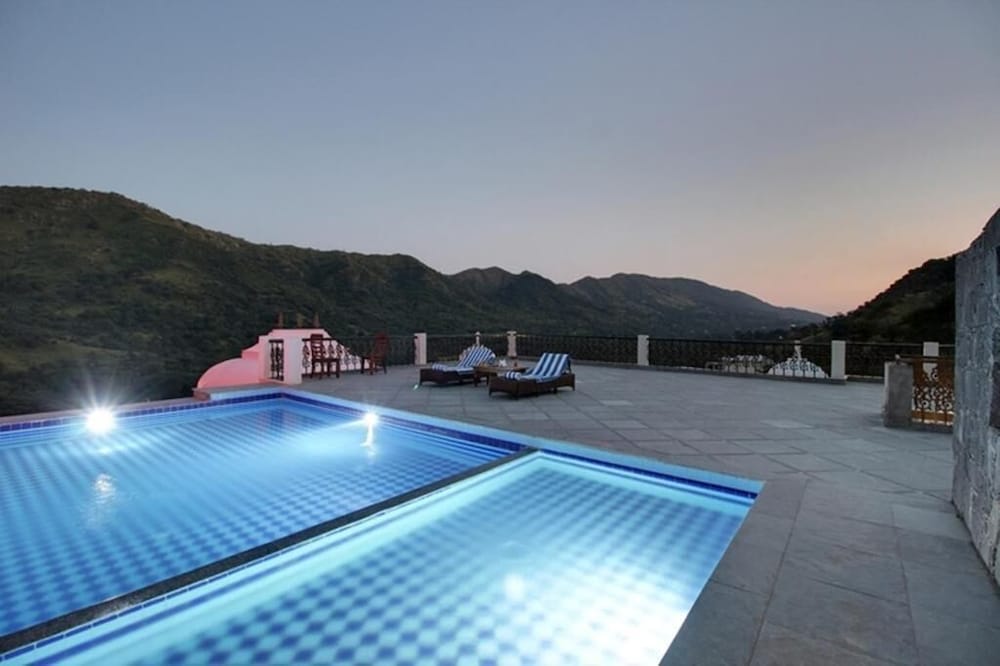 Times Kumbhalgarh Fort Resort-Pure Veg 27/45