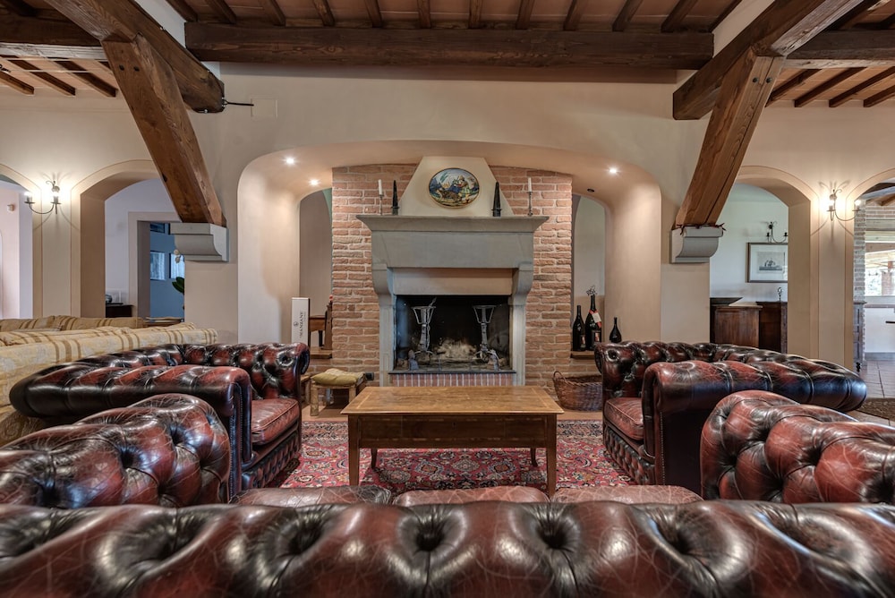 LOCANDA POGGIOLEONE 56/71