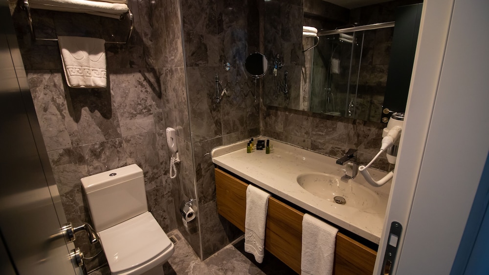 غرفة قياسية بسريرين منفصلين، Lake Life Hotel 2/2