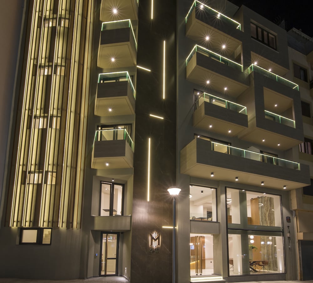 M City Hotel 2/63