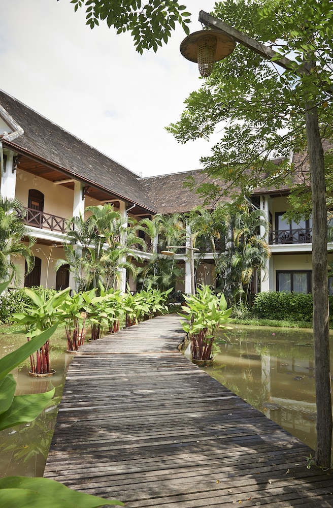 Santi Resort Spa 35/46