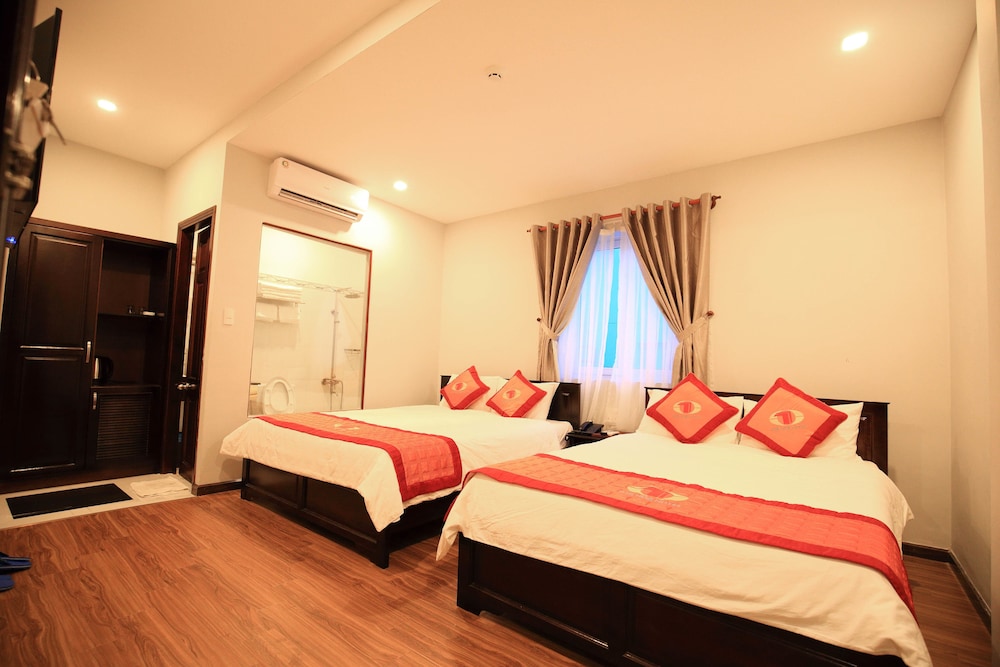 Gia Hoa Hotel 13/23