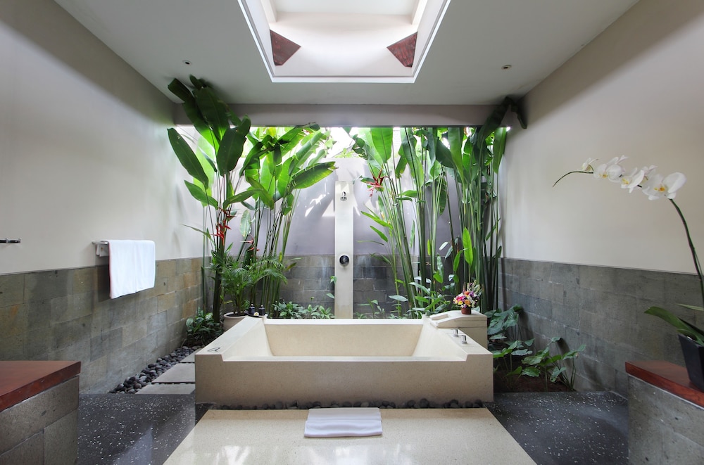 ARIA EXCLUSIVE VILLAS AND SPA 7/50