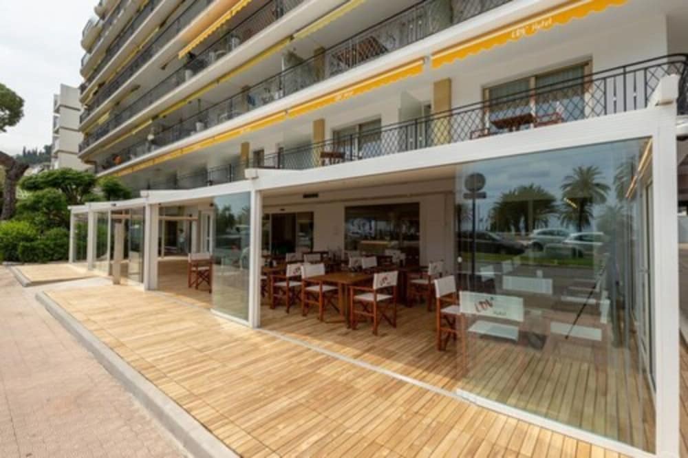 La Dolce Vita Hotel 28/30
