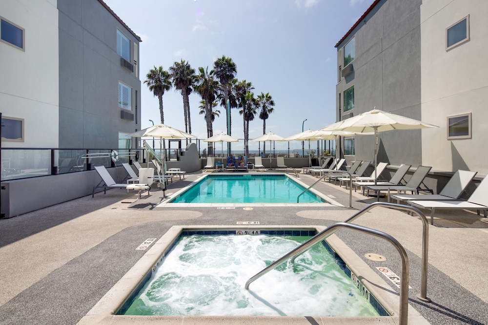 Ocean Park Inn 36/55