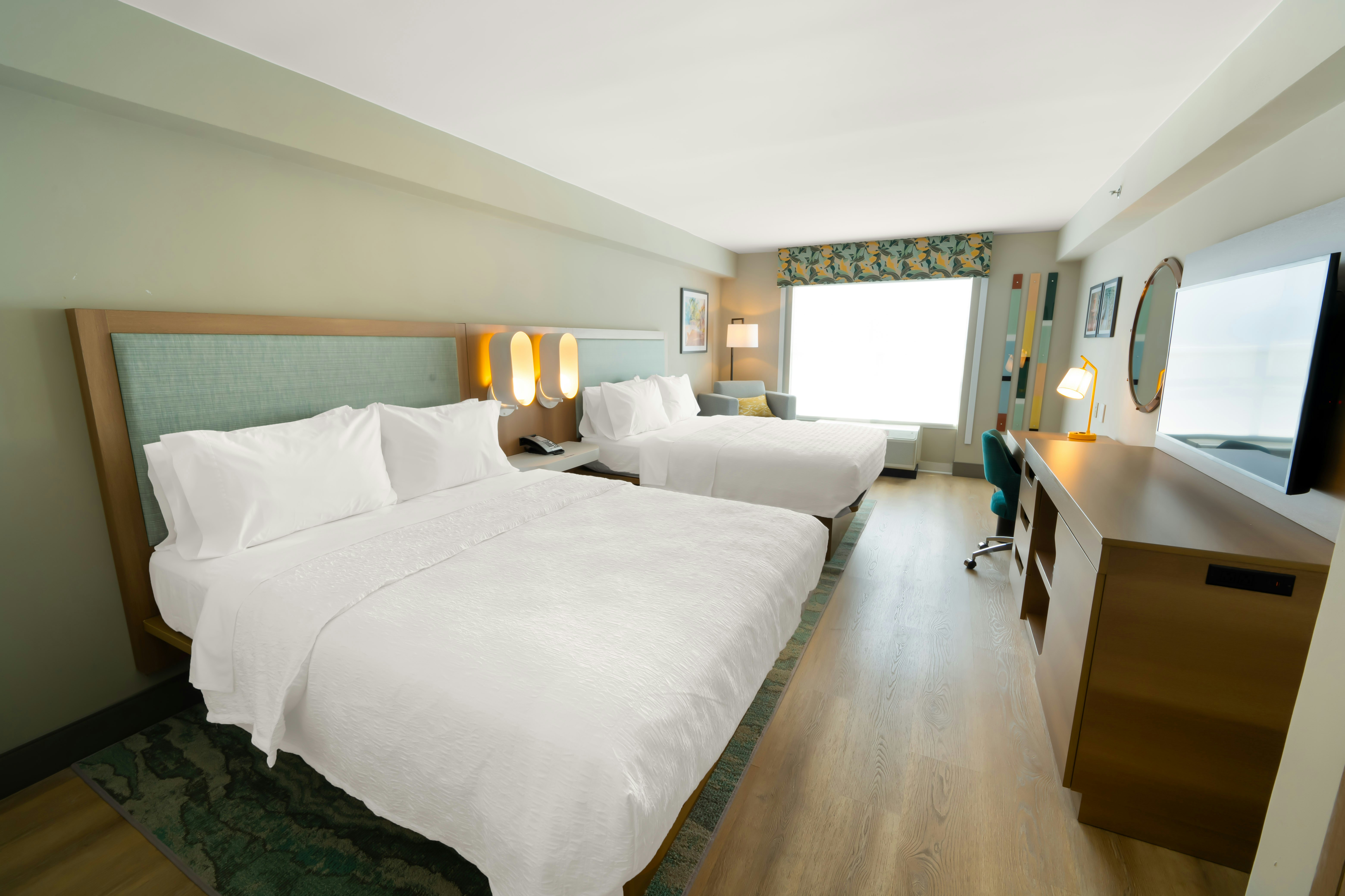 ROOM, 2 QUEEN BEDS, SOFA