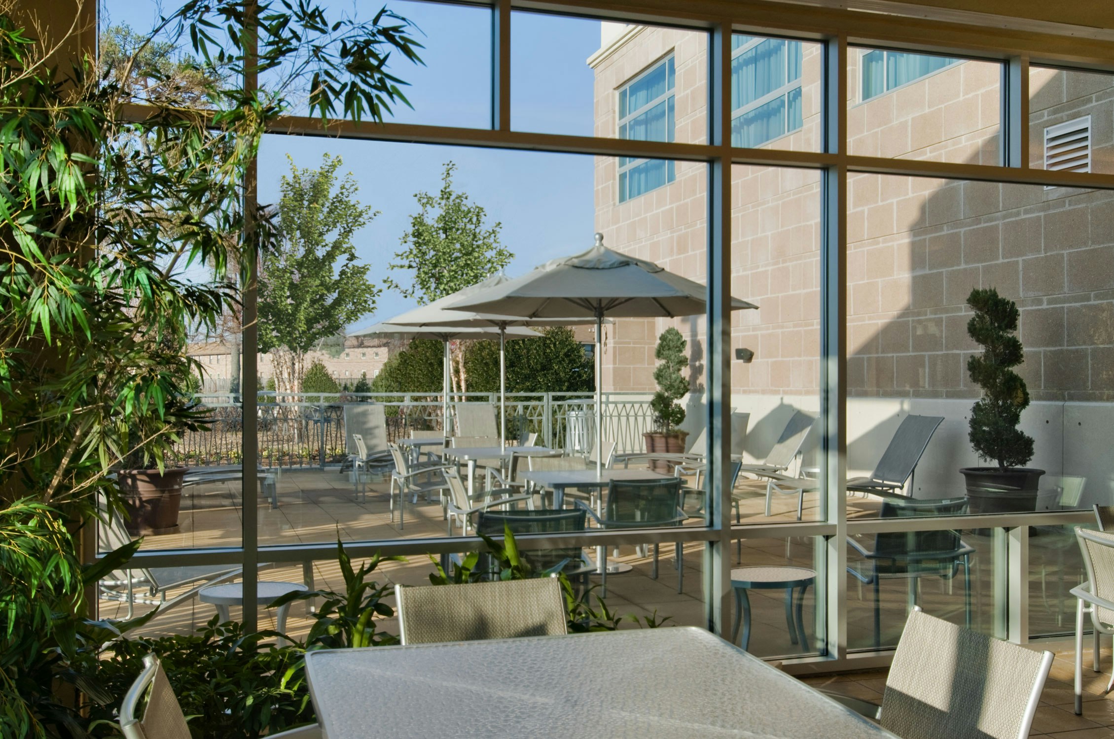 Embassy Suites by Hilton Hampton Convention Center 36/46