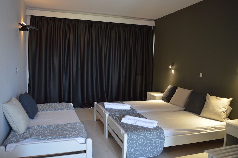 Alkyonides Hotel 14/49