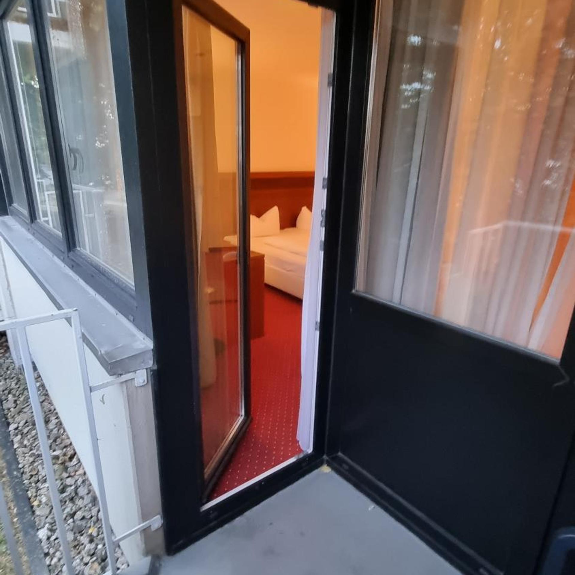 ROSENPARK LAURENSBERG HOTEL 15/45