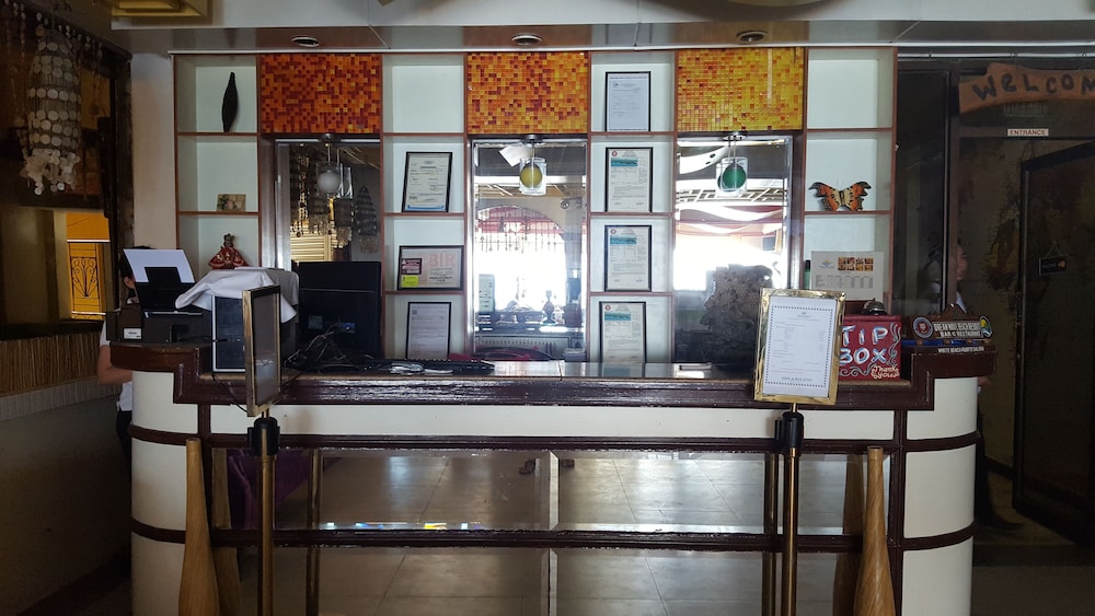 Dreamwave Hotel Puerto Galera 33/42