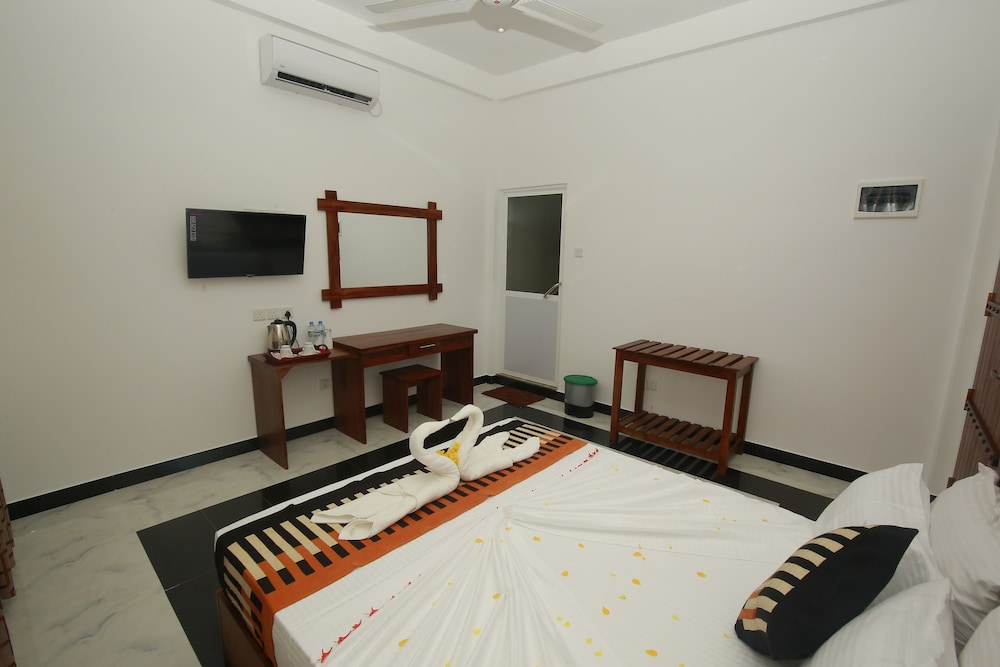 Yala Hotel River Front 20/39