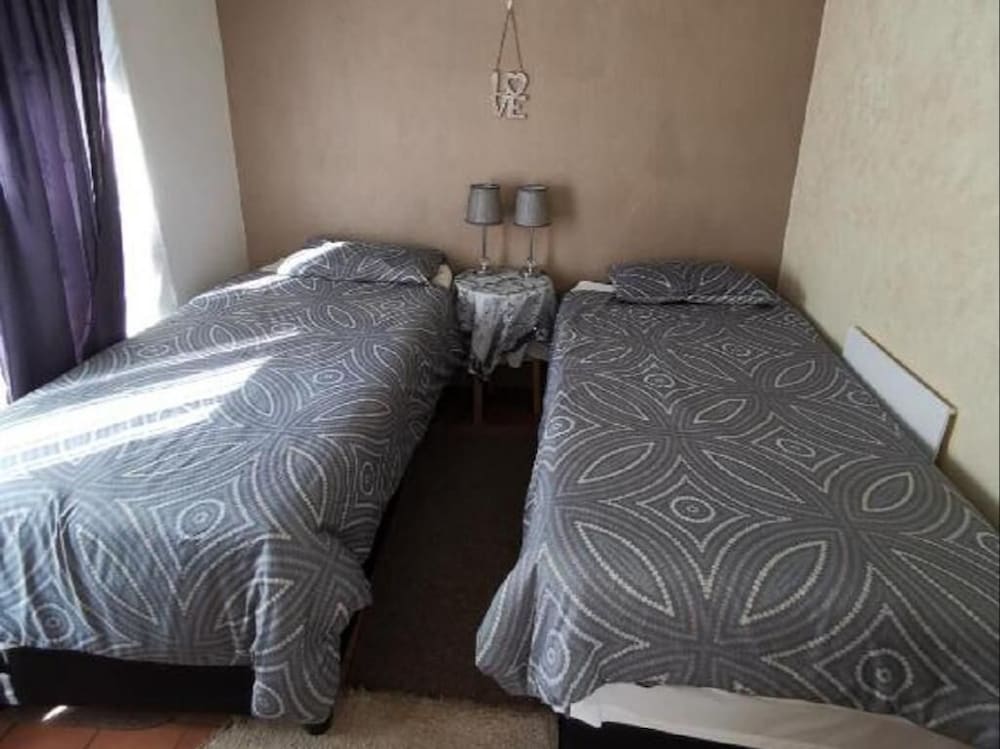 Sunbird Guest House 18/50