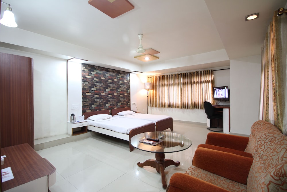 HOTEL GRAND ARJUN 21/50