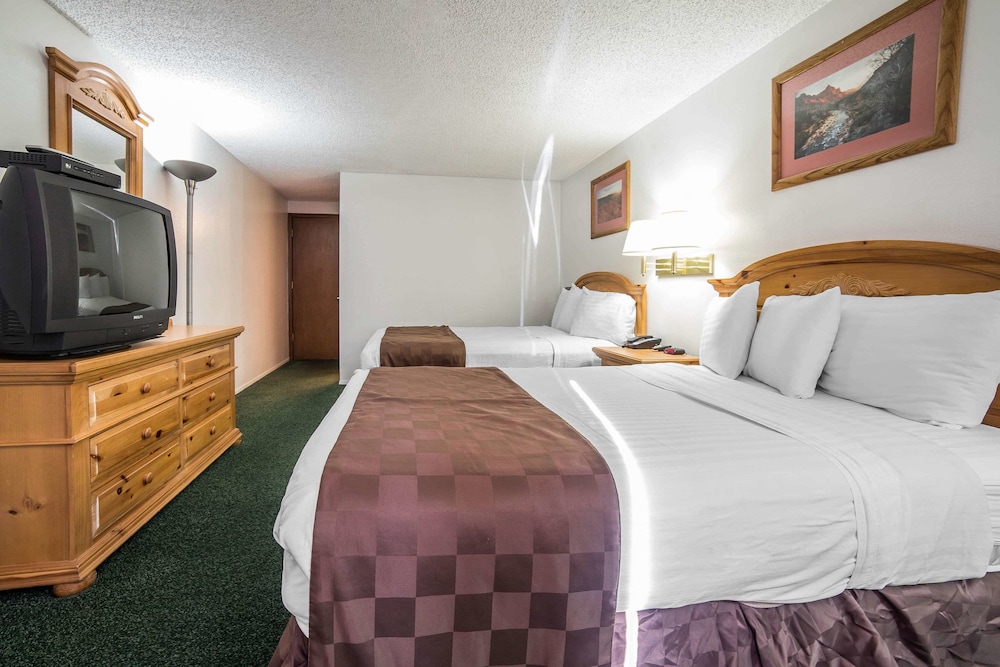RODEWAY INN BRYCE CANYON 8/35