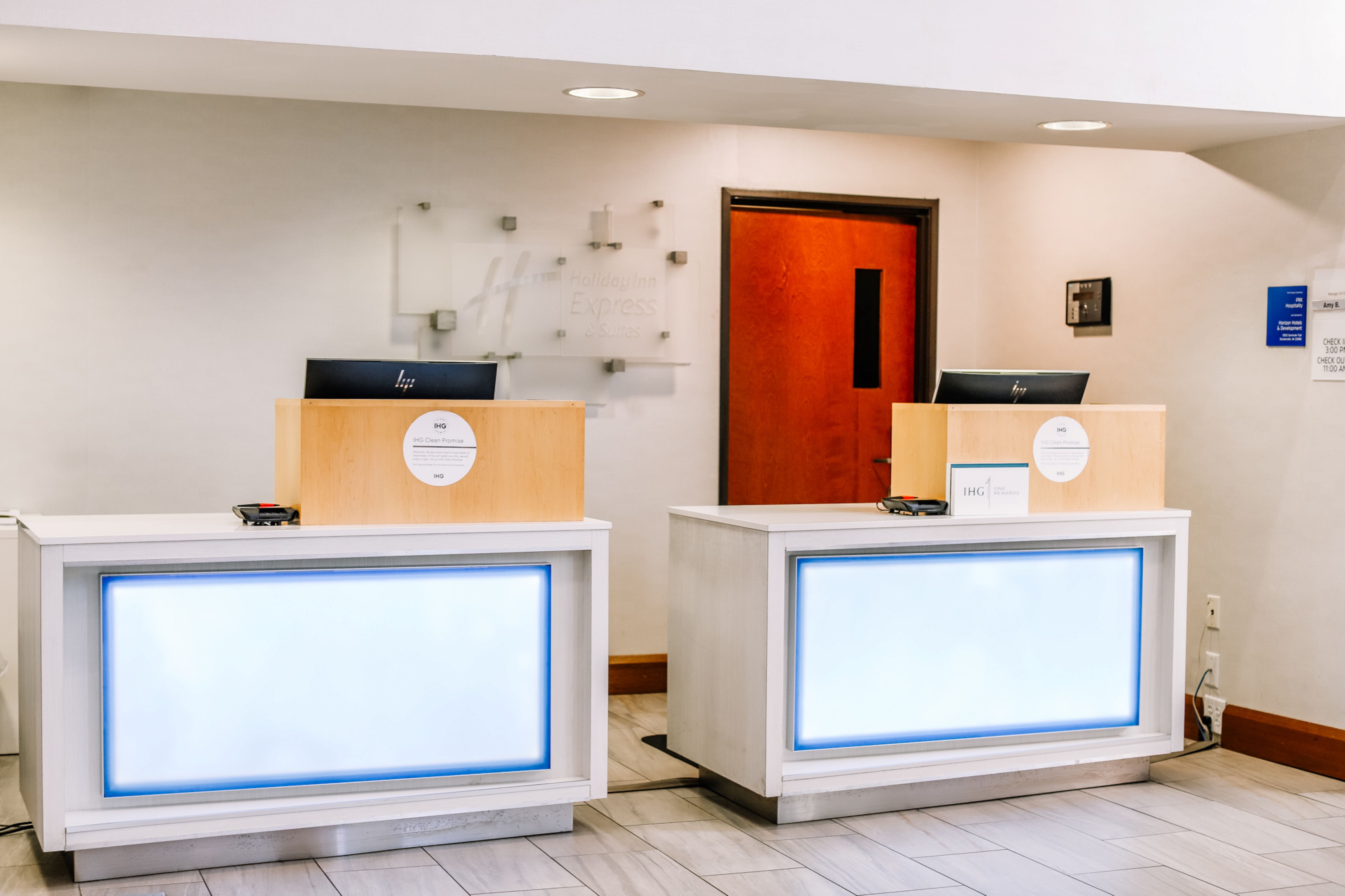 HOLIDAY INN EXPRESS & SUITES CHARLOTTESVILLE - RUCKERSVILLE 5/54