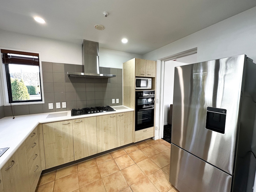 Delorenzo S Studio Apartments 13/72