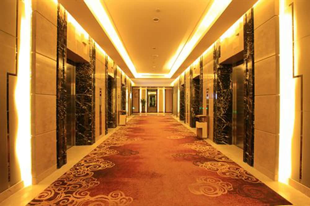 Avant-Garde Hotel 4/50