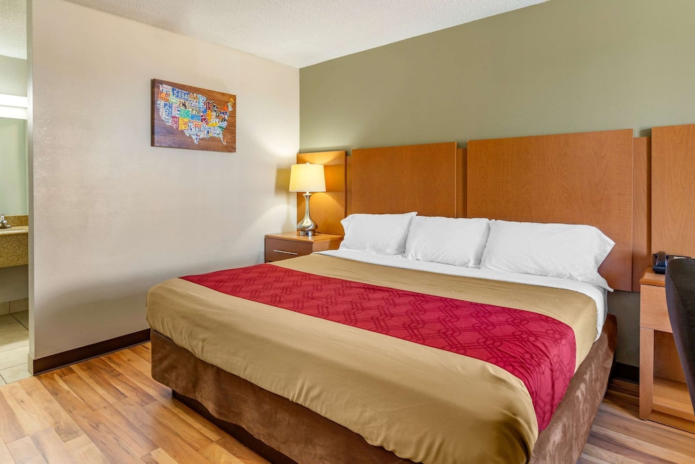Econo Lodge Creedmoor - Butner 14/26