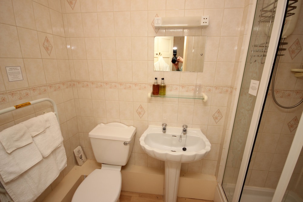 Benhall Farm Holidays 22/24