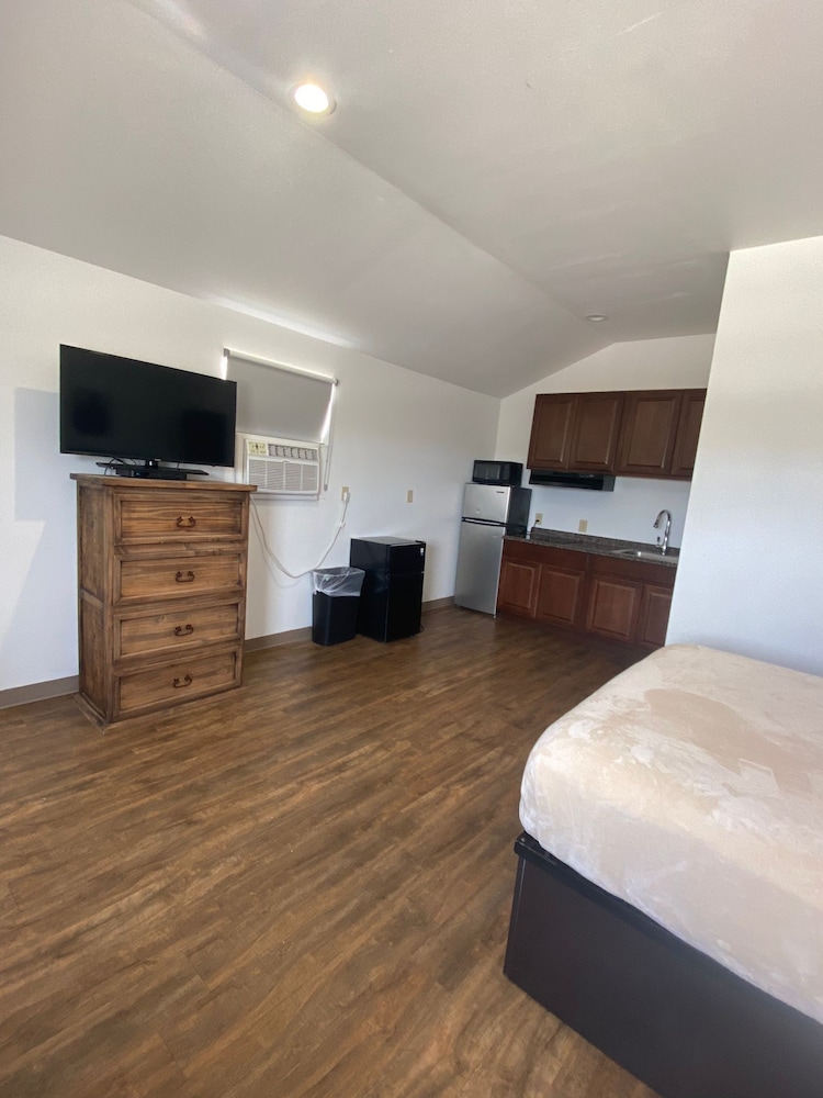 OYO Hotel Big Lake Hwy 137 TX 19/49