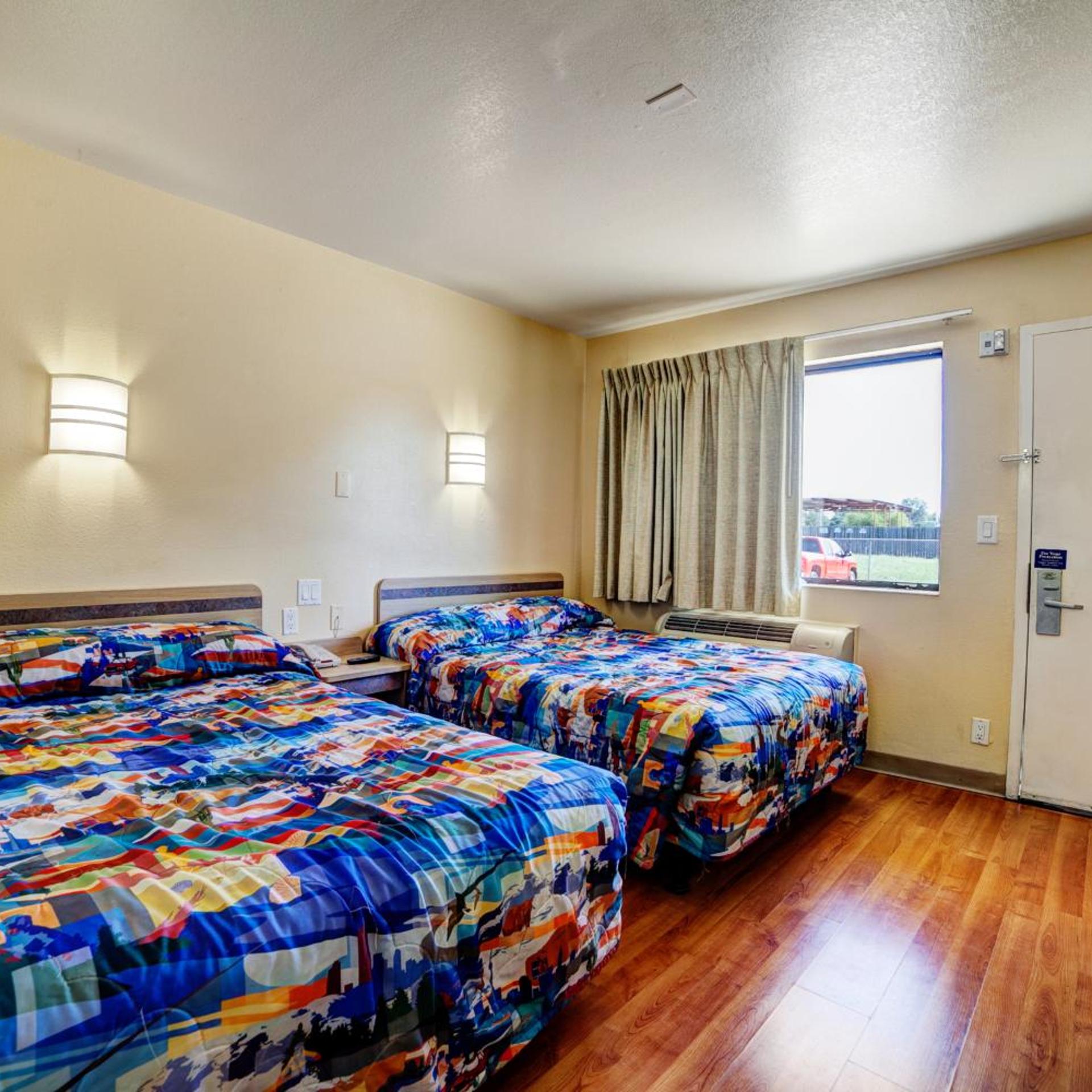 Super 7 Inn Bossier City 25/42