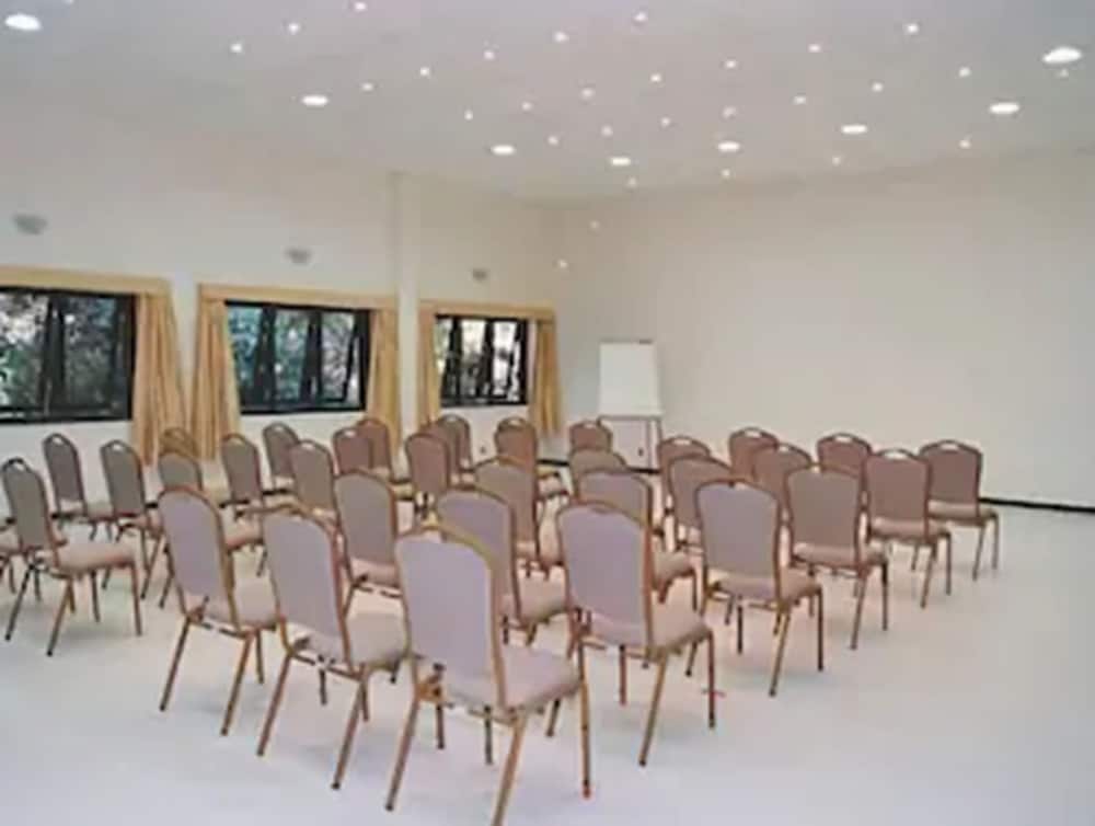 Urikana Boutique Hotel 61/73