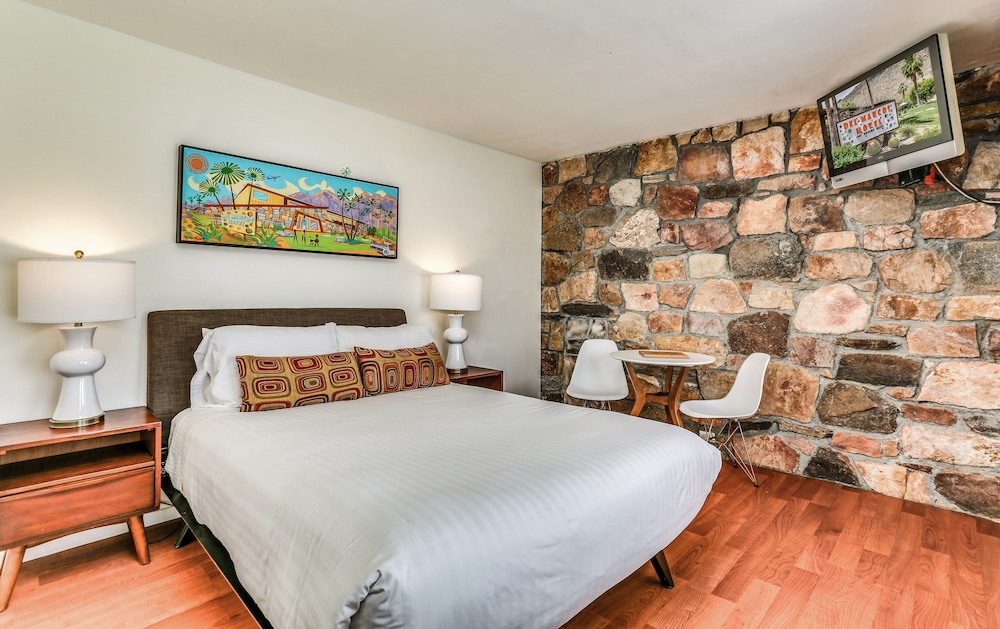 Del Marcos Hotel 13/65