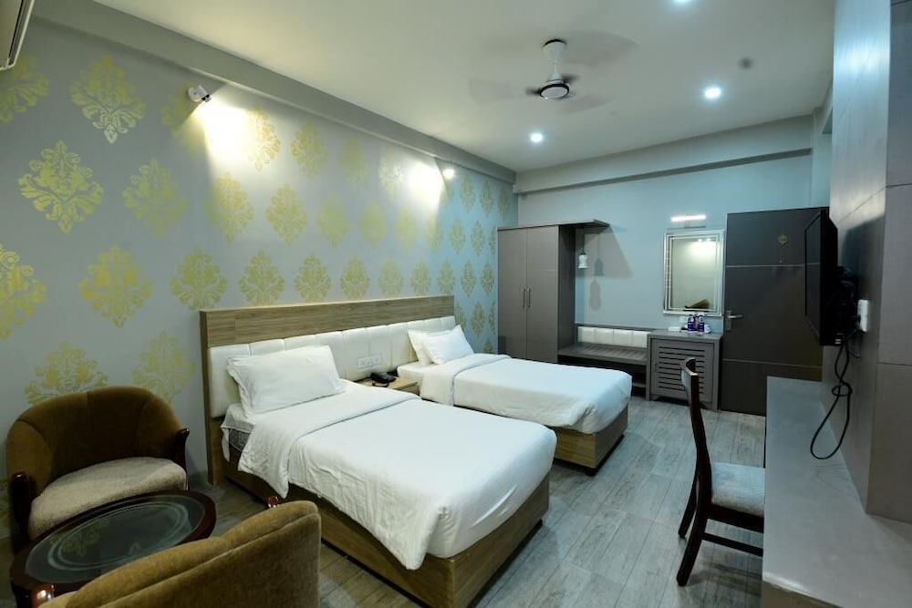Hotel Jataka Inn 19/38