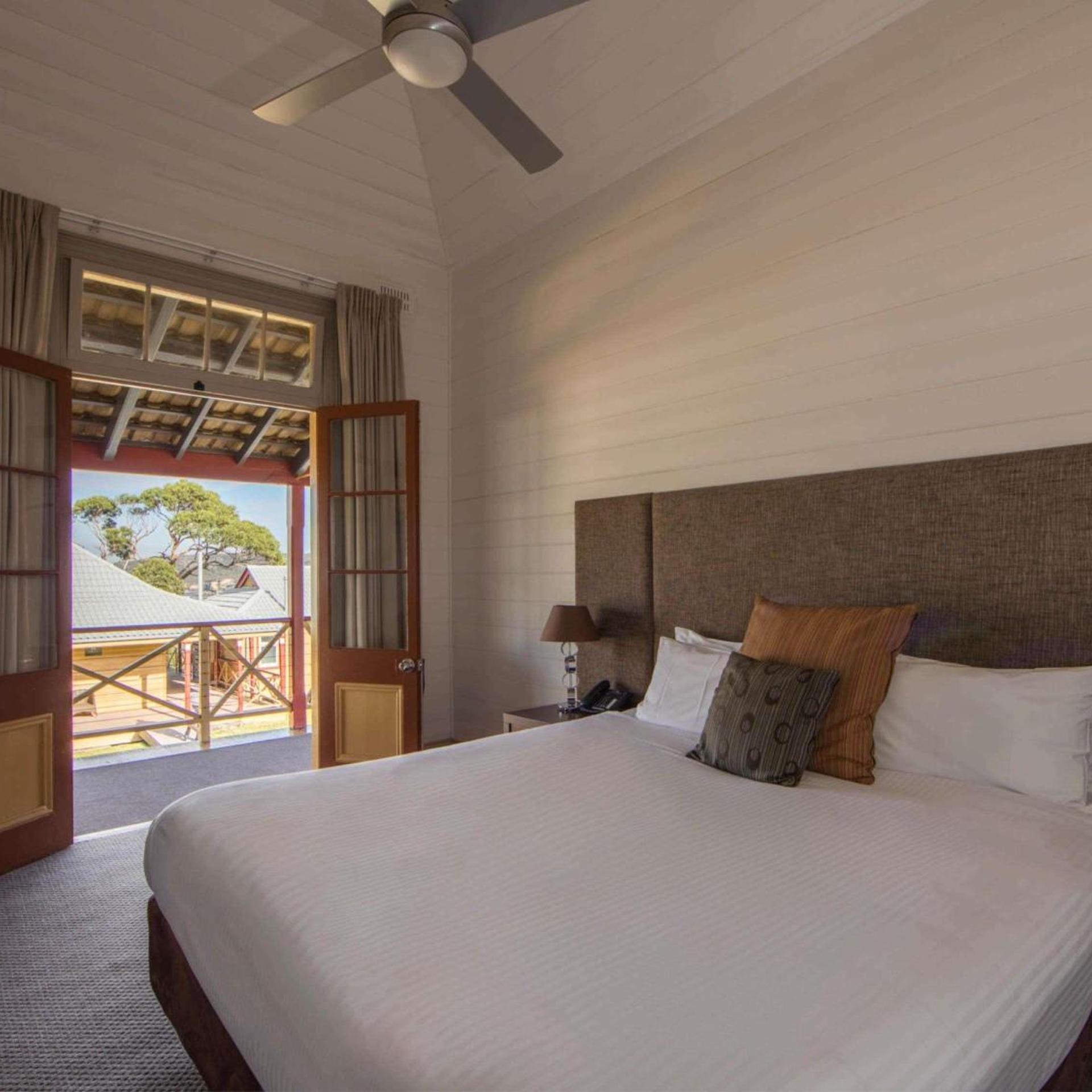Heritage, King Bed, Queen Bed